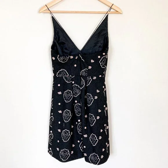 Topshop black mini dress with floral pattern - Size 10 - Picture 5 of 16